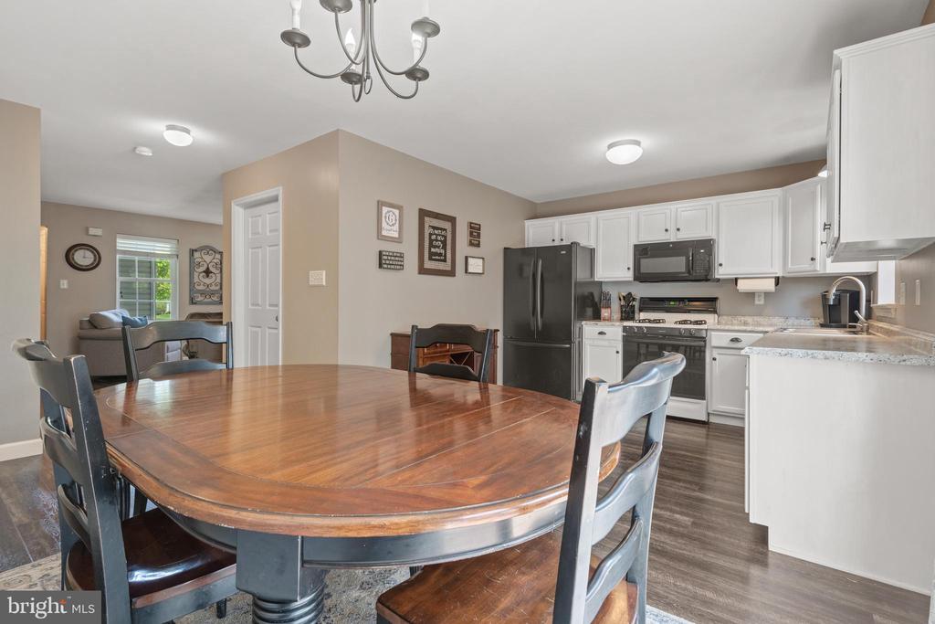 576 Wood Duck Dr