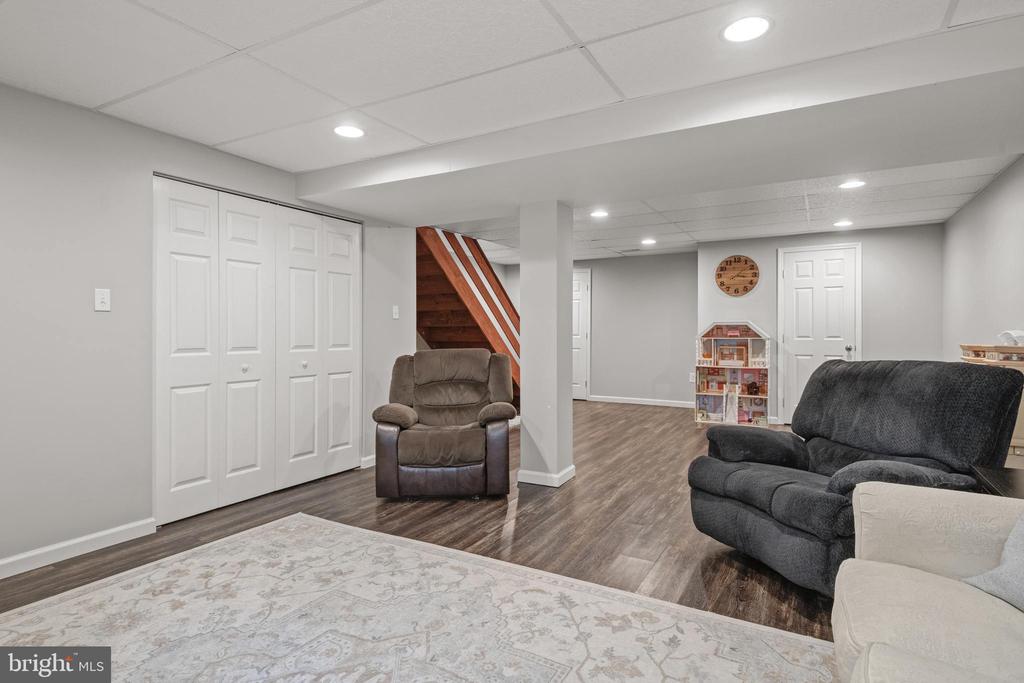 576 Wood Duck Dr