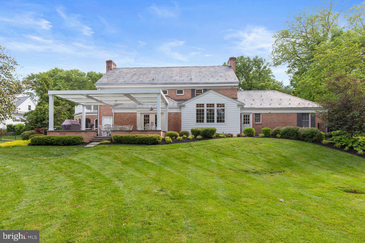 121 Eshelman Rd