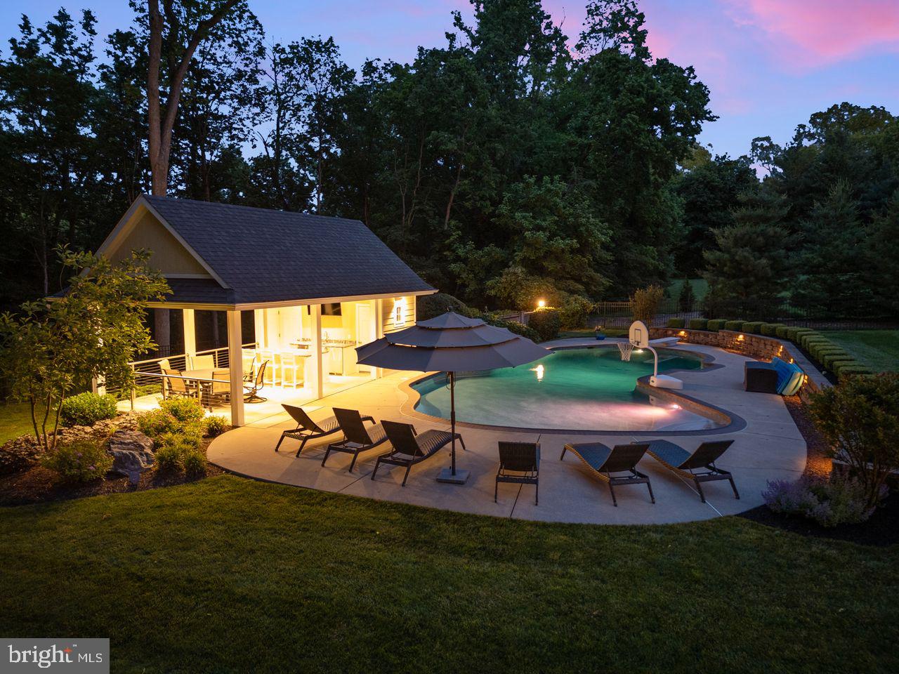 121 Eshelman Rd