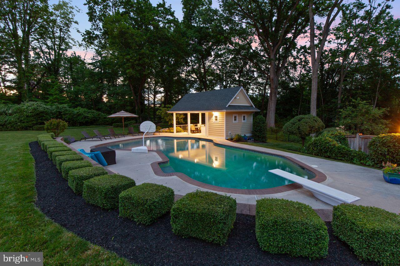 121 Eshelman Rd