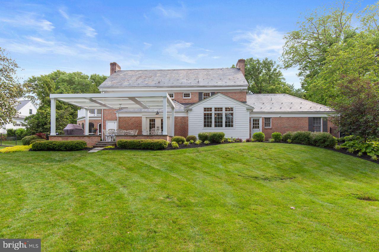 121 Eshelman Rd
