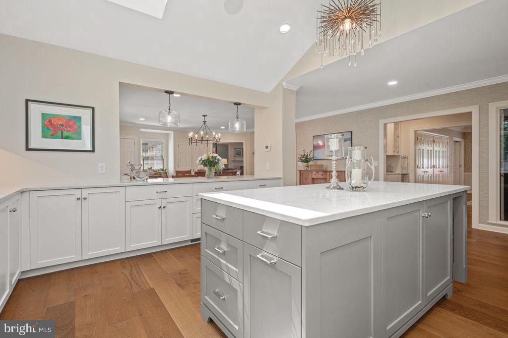 121 Eshelman Rd