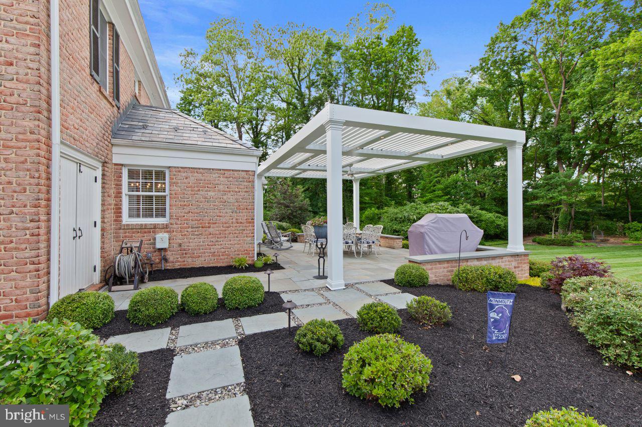 121 Eshelman Rd