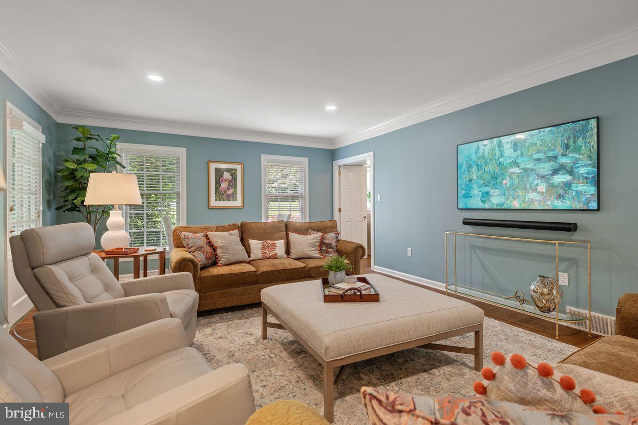 121 Eshelman Rd