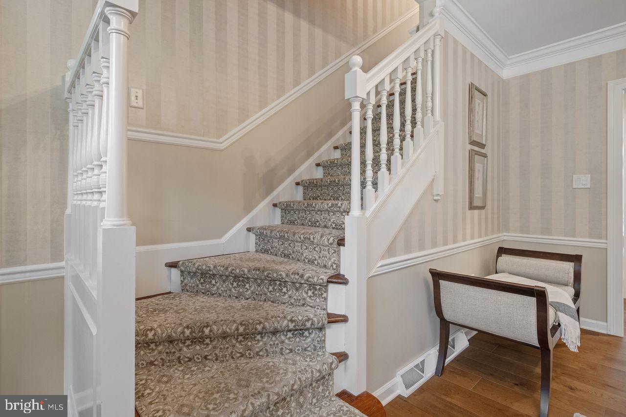121 Eshelman Rd