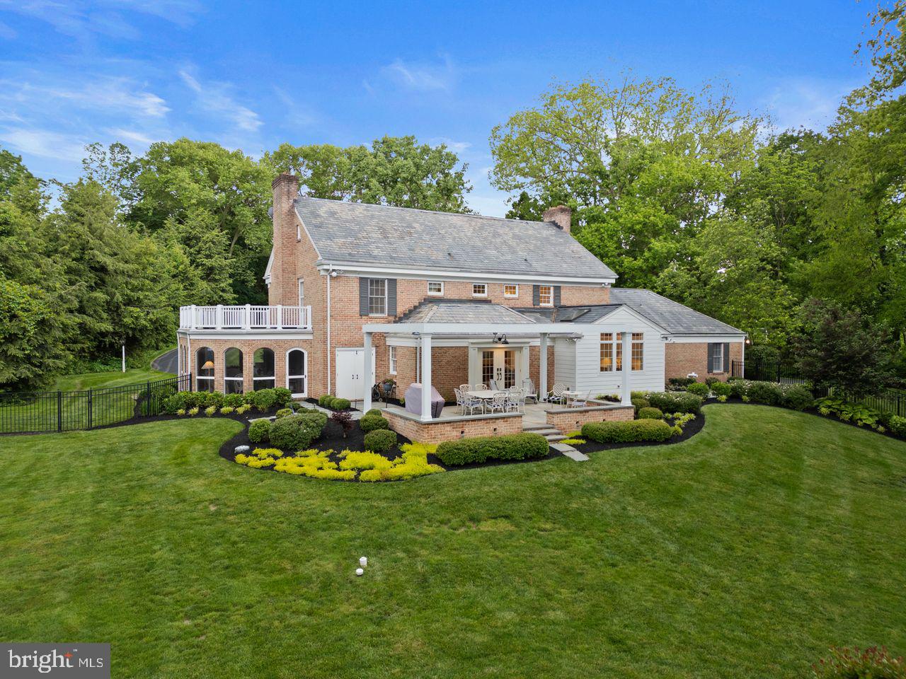 121 Eshelman Rd