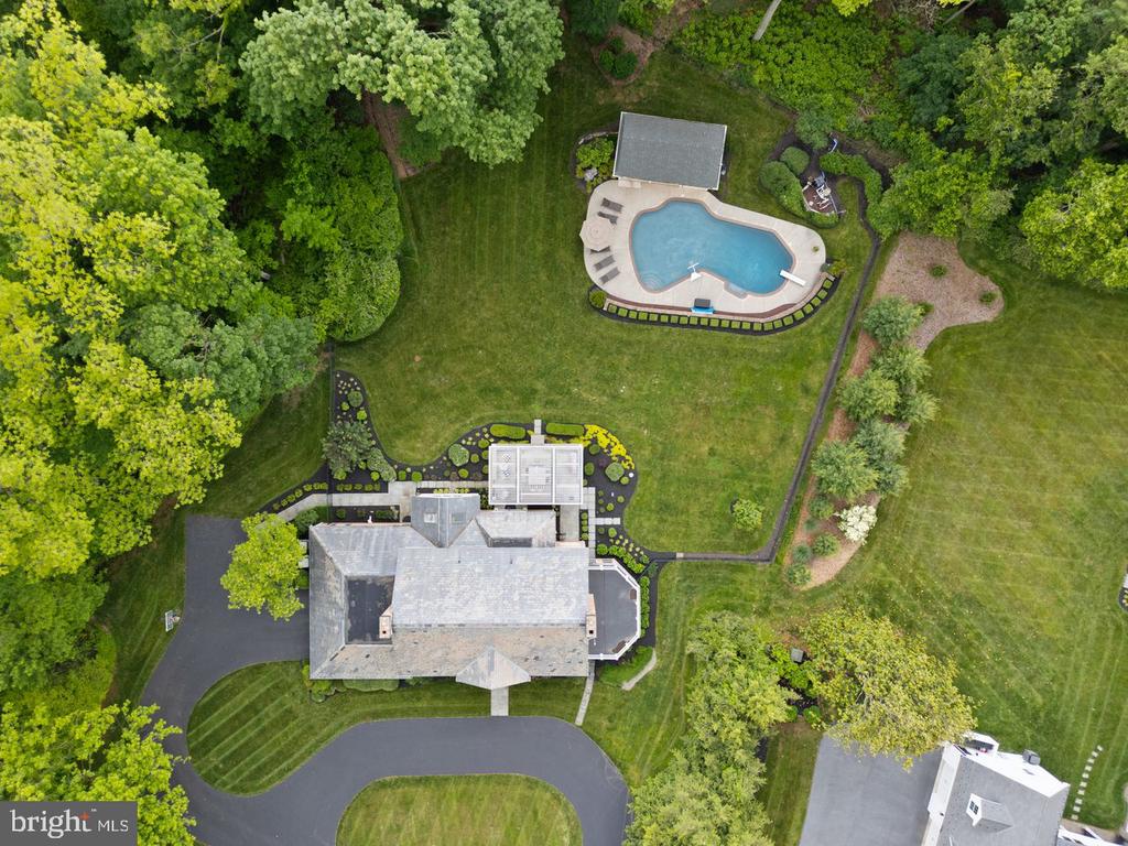 121 Eshelman Rd