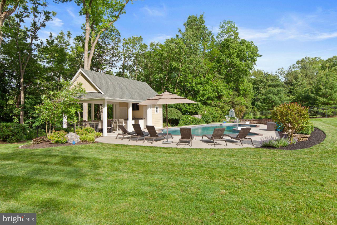 121 Eshelman Rd