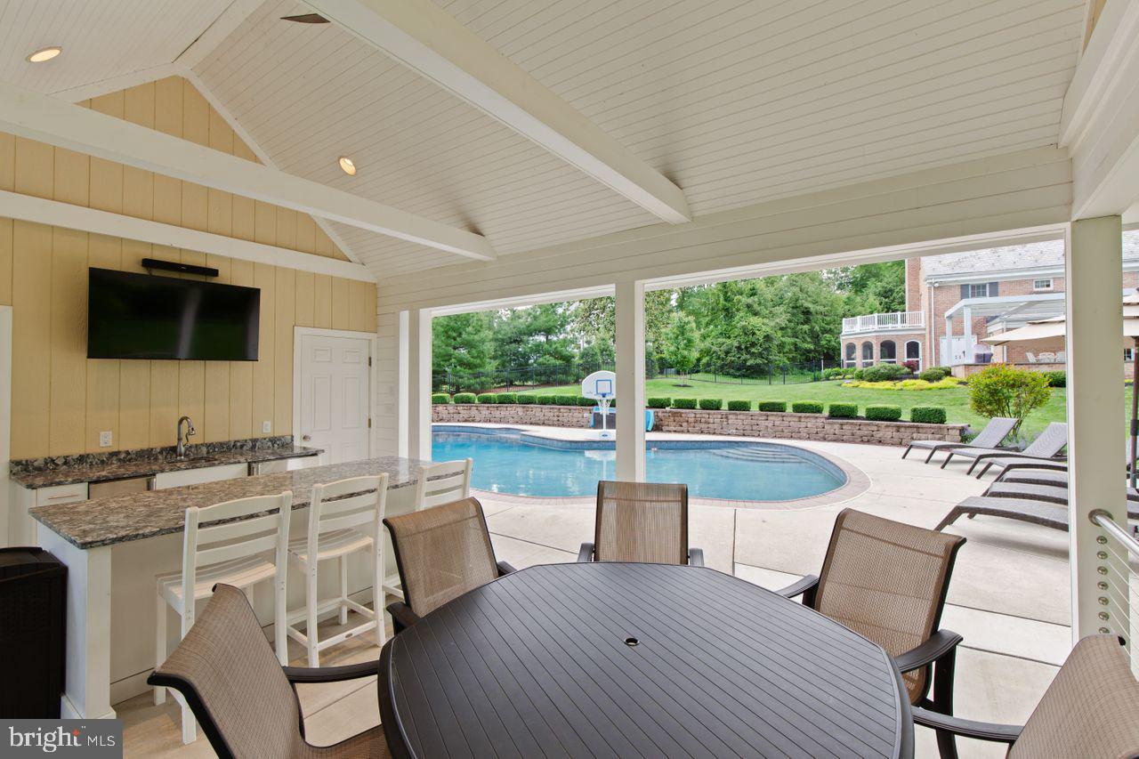 121 Eshelman Rd
