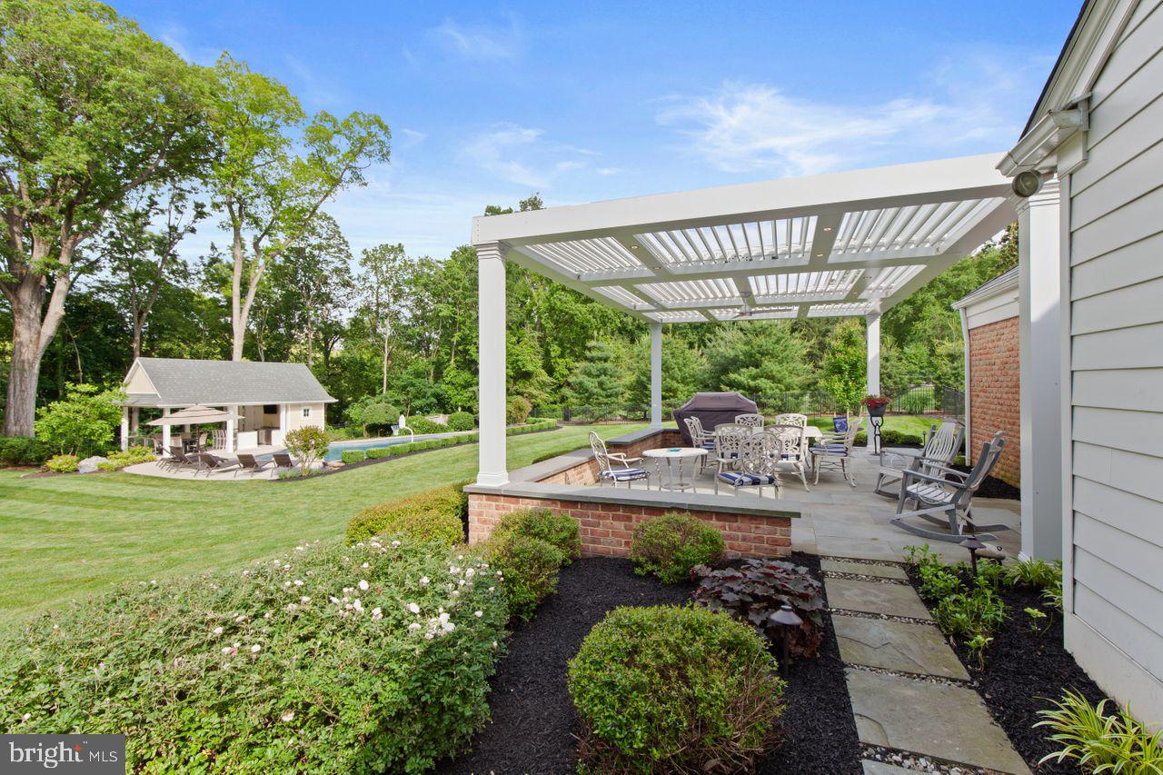 121 Eshelman Rd