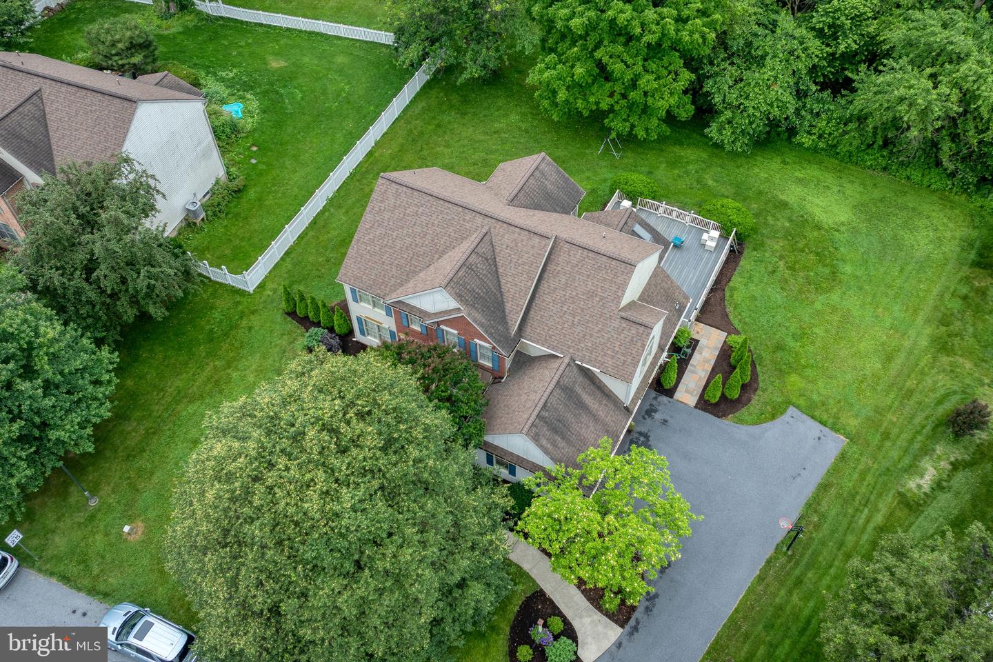 16 Fox Hollow Dr