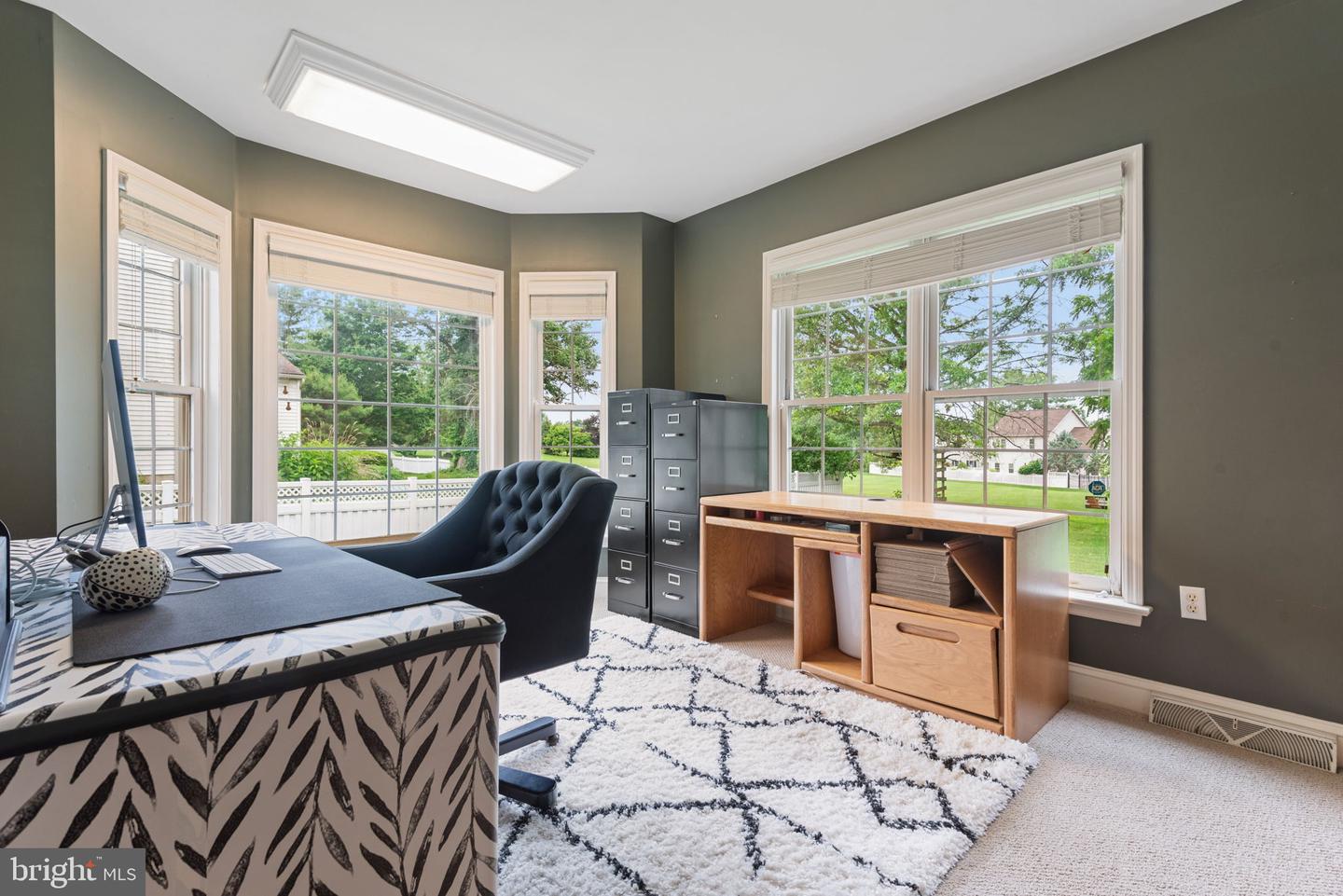 16 Fox Hollow Dr
