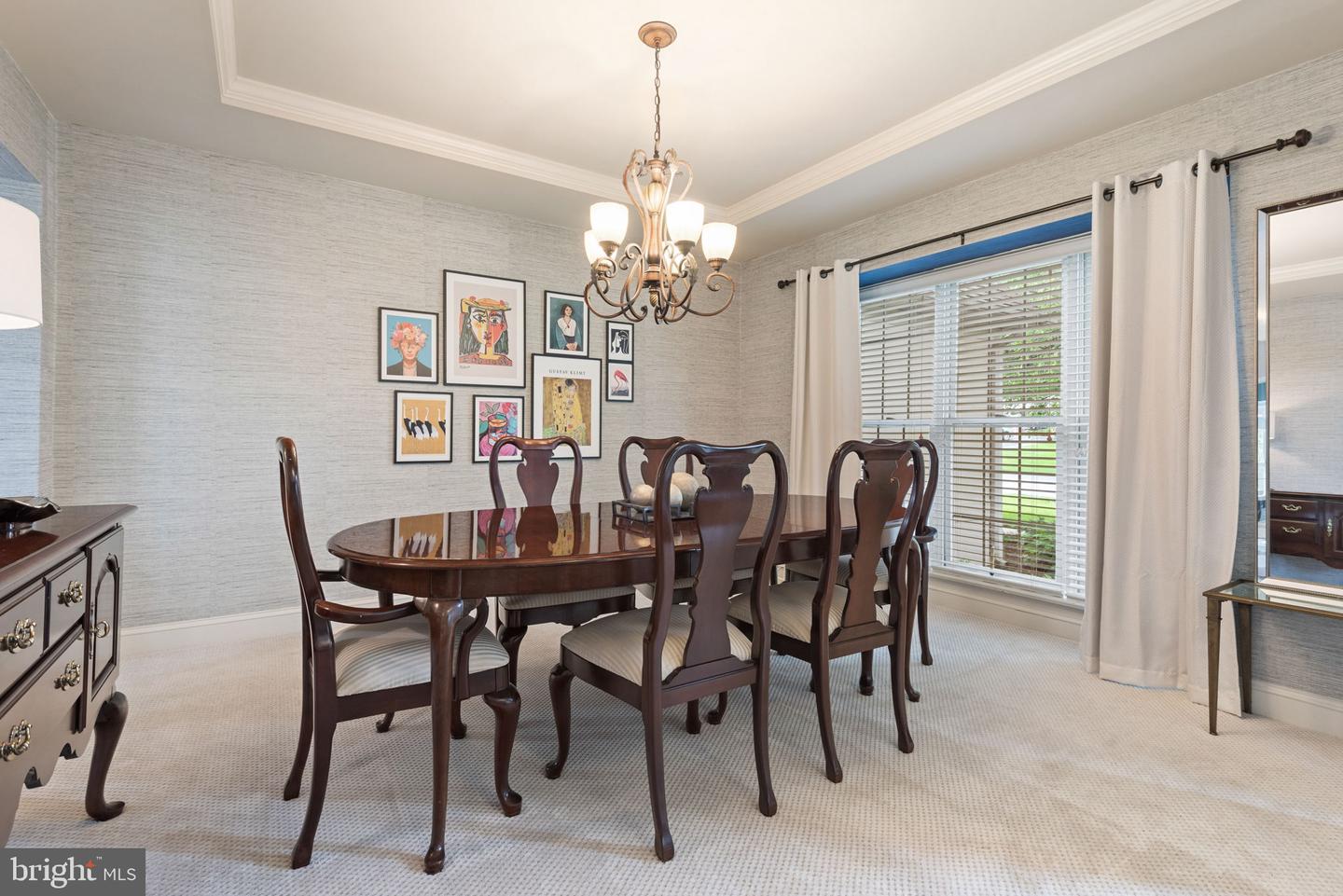 16 Fox Hollow Dr