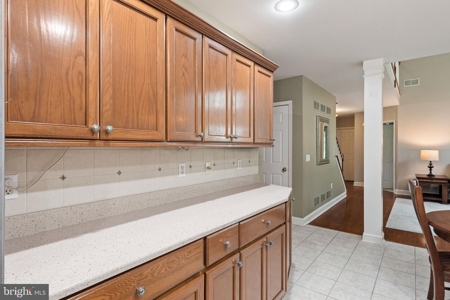 16 Fox Hollow Dr