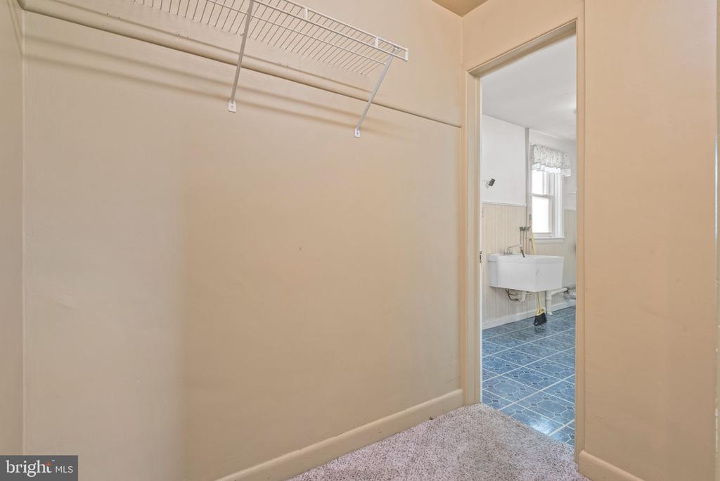2315 OLD PHILADELPHIA PIKE
