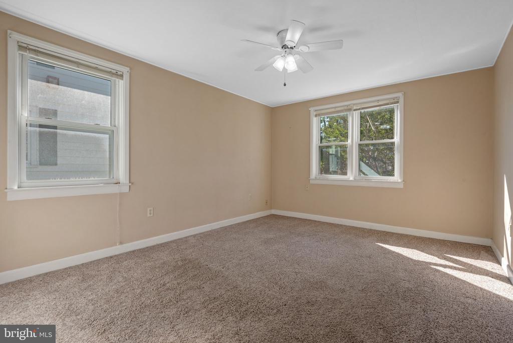 2315 OLD PHILADELPHIA PIKE