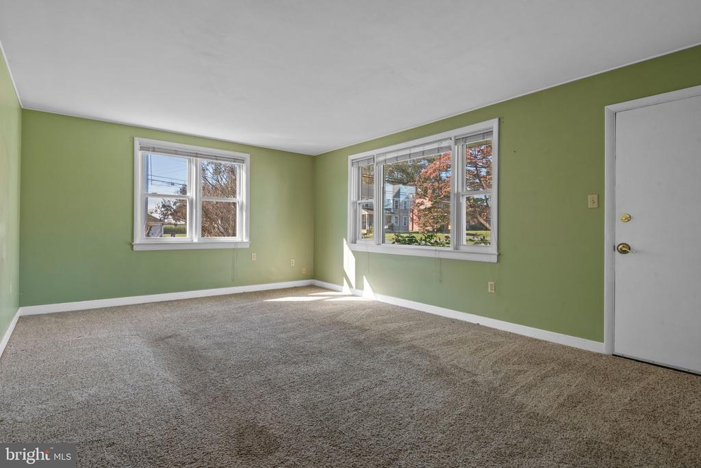 2315 OLD PHILADELPHIA PIKE