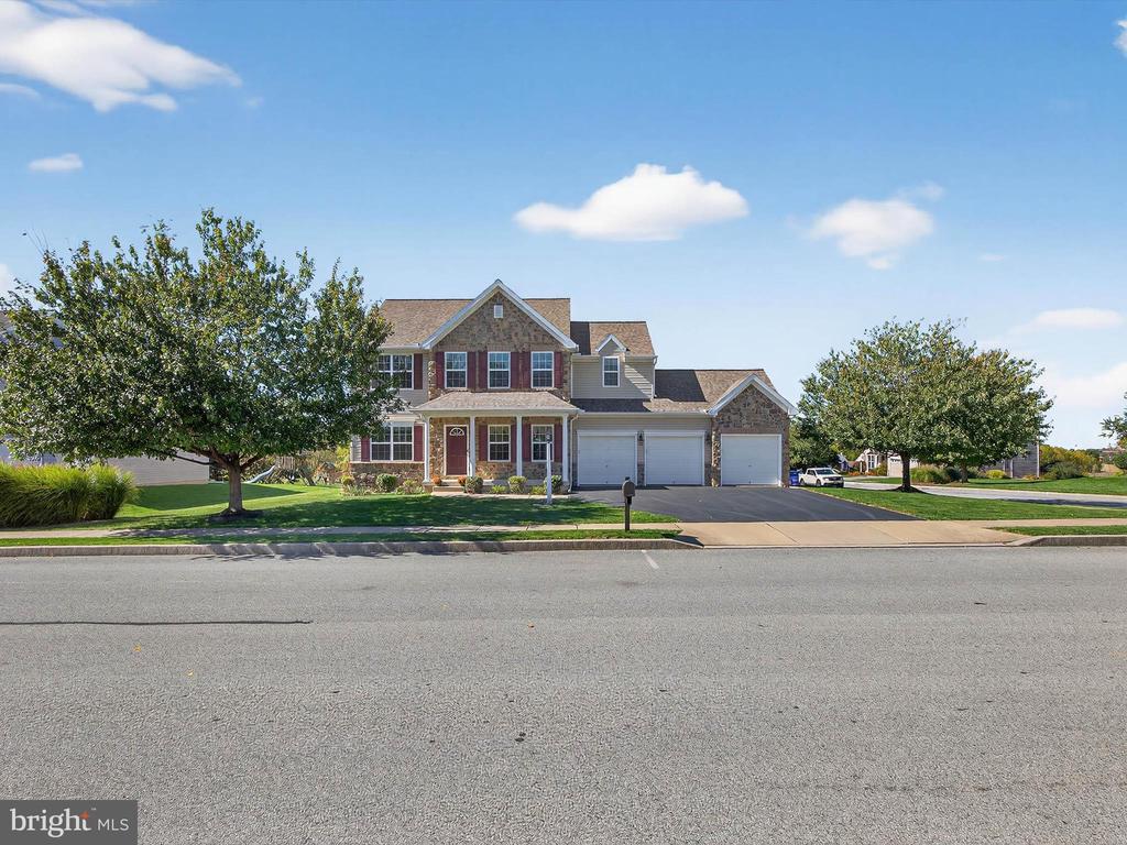 101 TINSMITH LANE