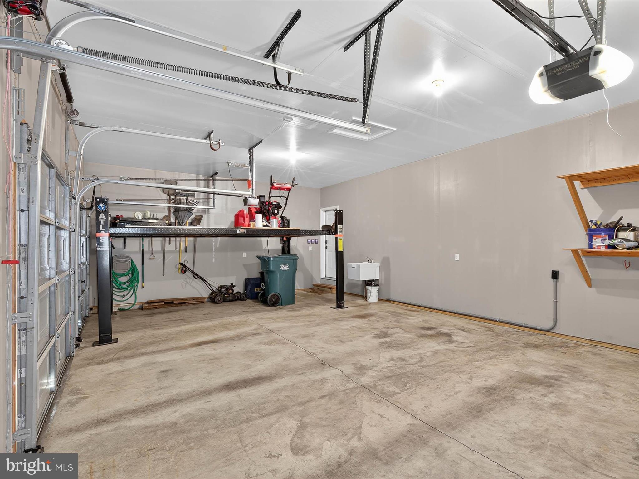 101 TINSMITH LANE