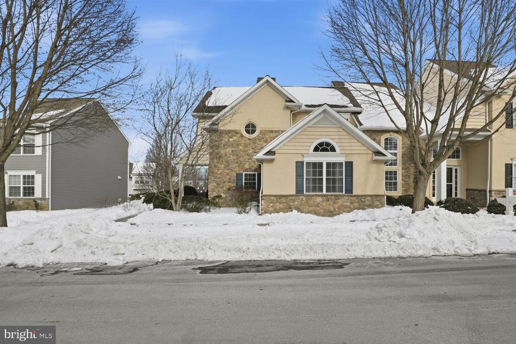 217 WEATHERFIELD PLACE