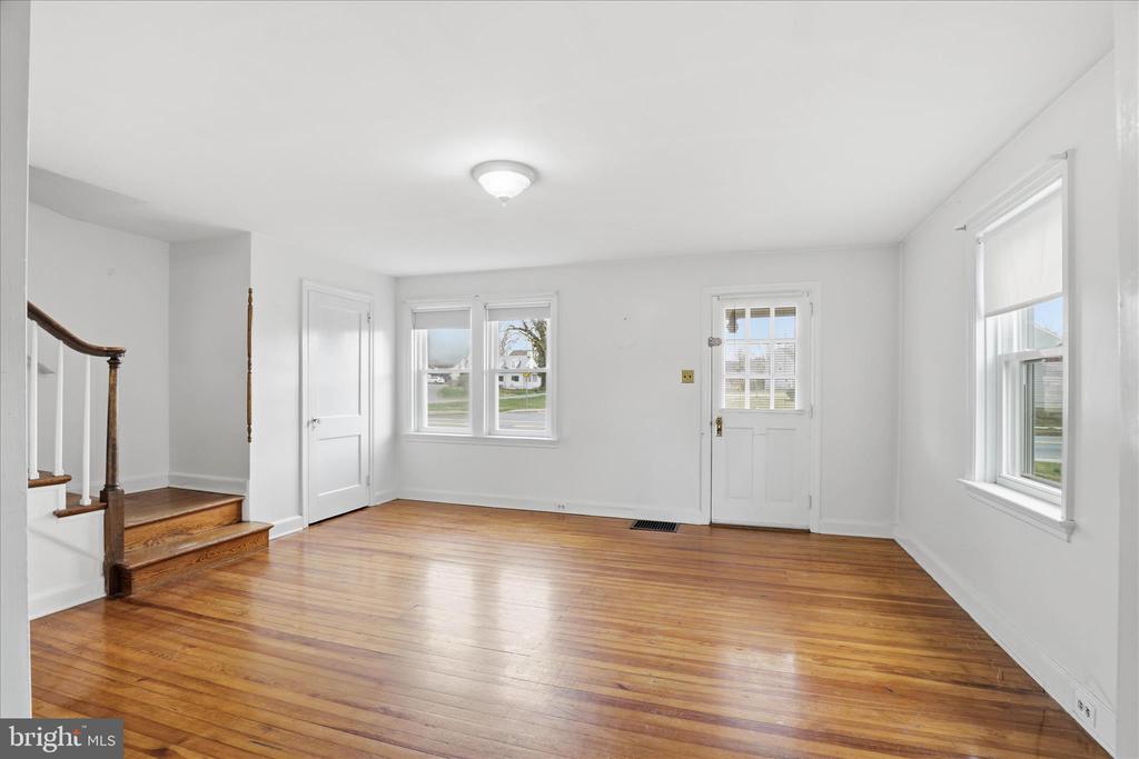 1632 LAMPETER ROAD