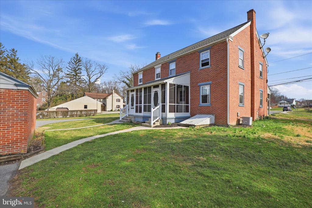 1632 LAMPETER ROAD