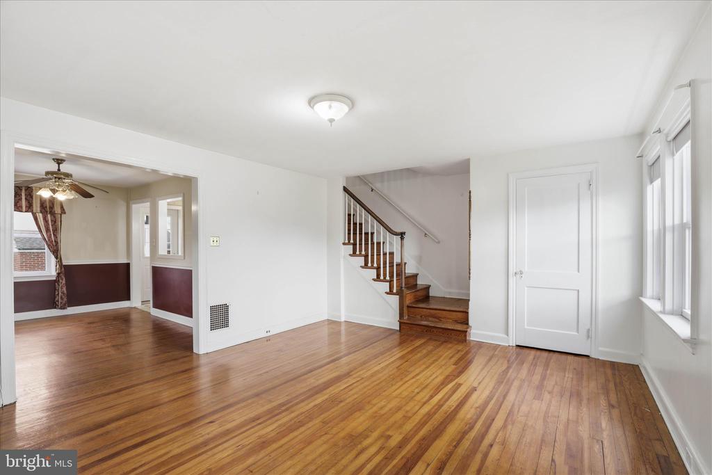1632 LAMPETER ROAD