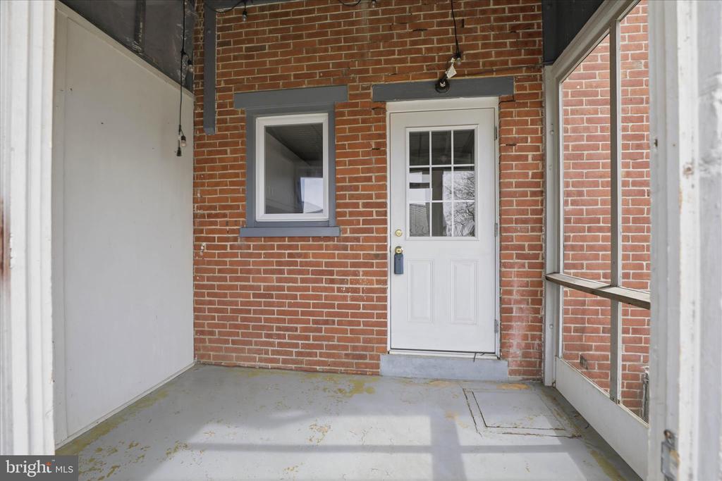 1632 LAMPETER ROAD