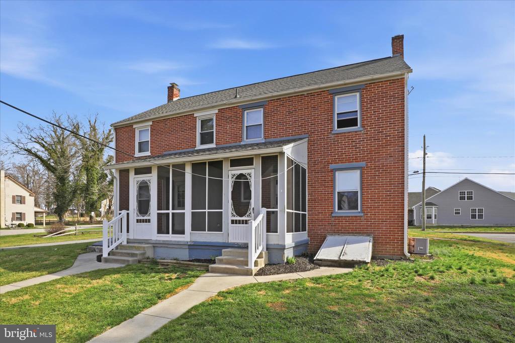 1632 LAMPETER ROAD