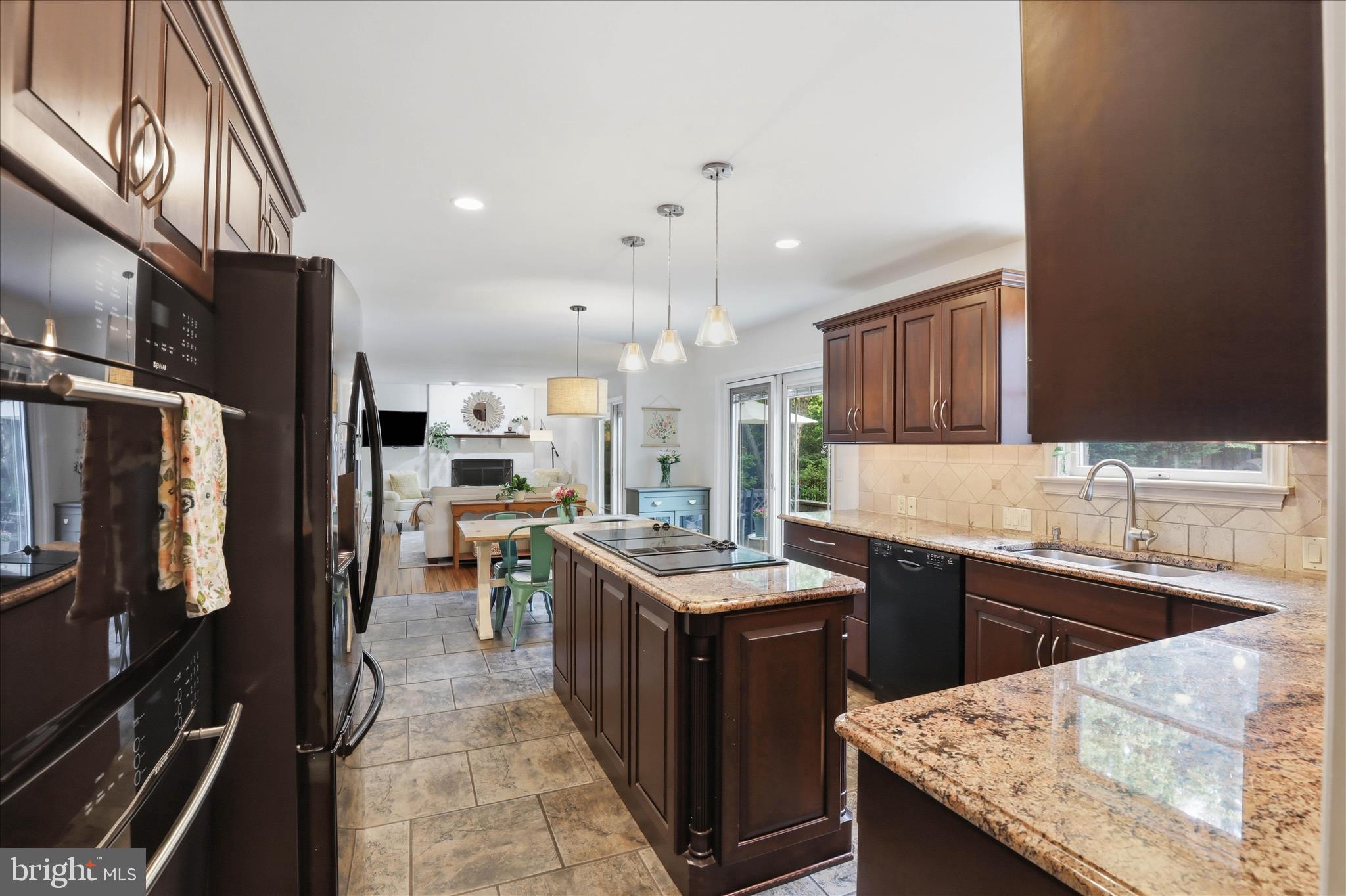 2429 FRUITVILLE PIKE