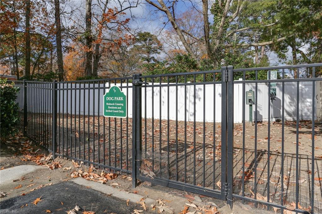 504 William Tiedeman LN