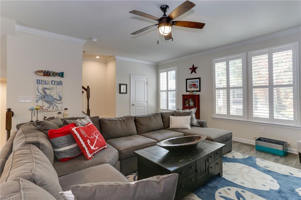 504 William Tiedeman LN