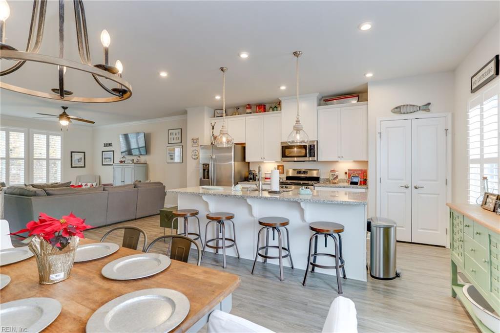 504 William Tiedeman LN