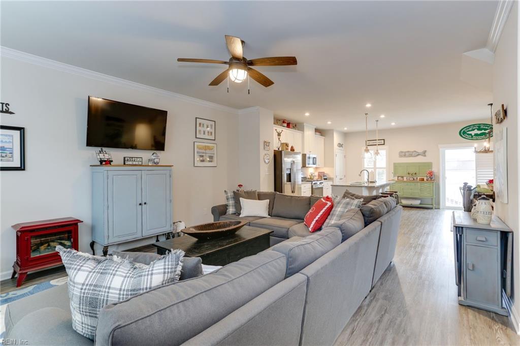 504 William Tiedeman LN