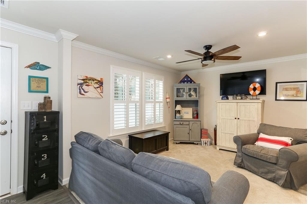 504 William Tiedeman LN