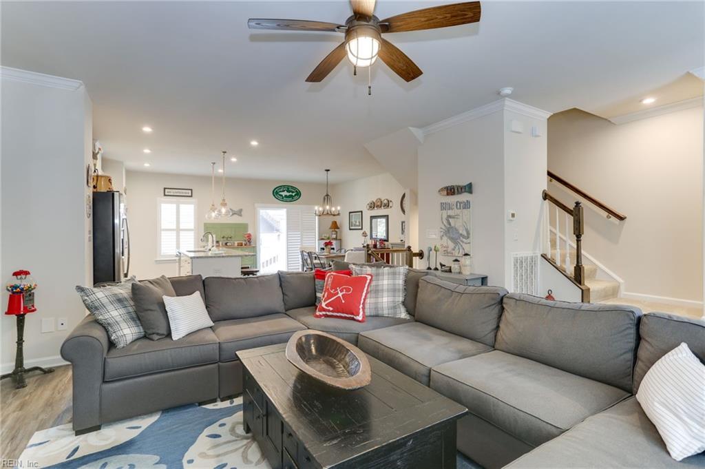 504 William Tiedeman LN