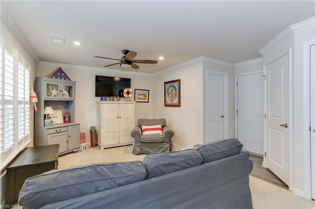 504 William Tiedeman LN