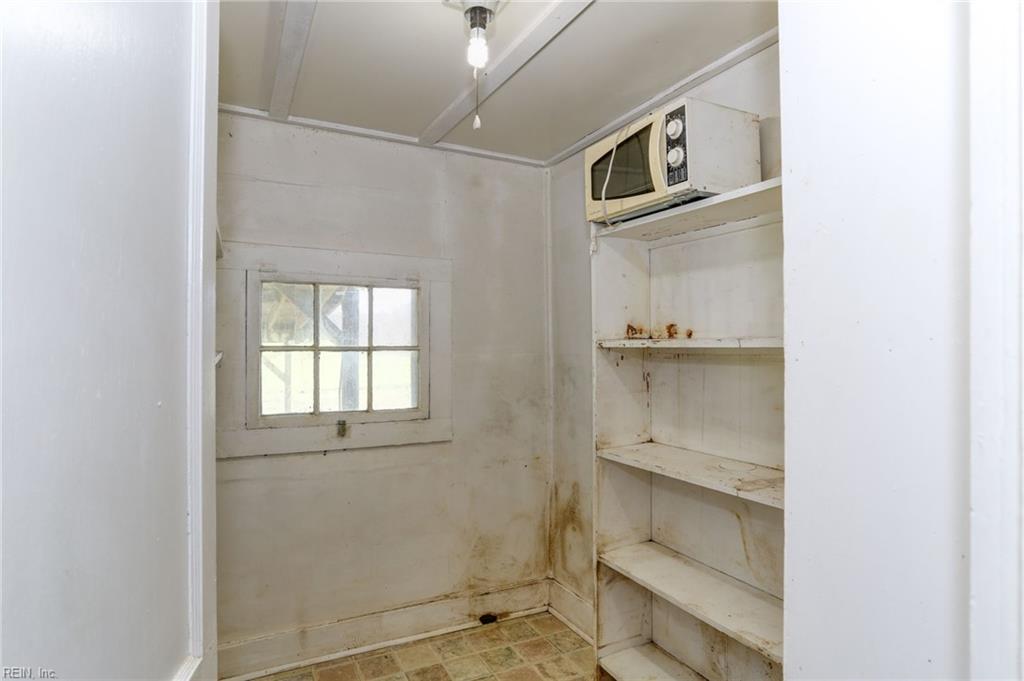 2045 Indian Creek RD