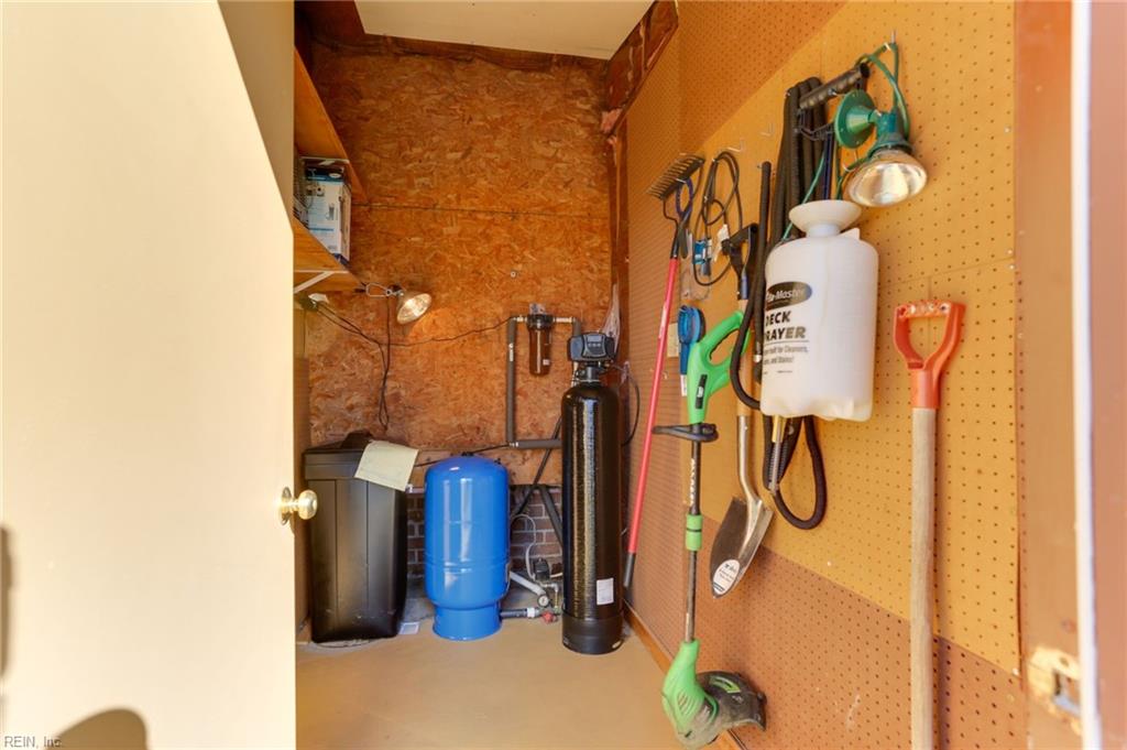 2053 Indian Creek RD