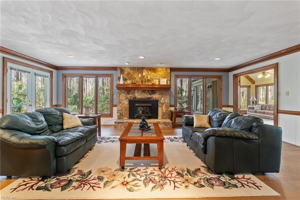 420 Woodards Ford RD