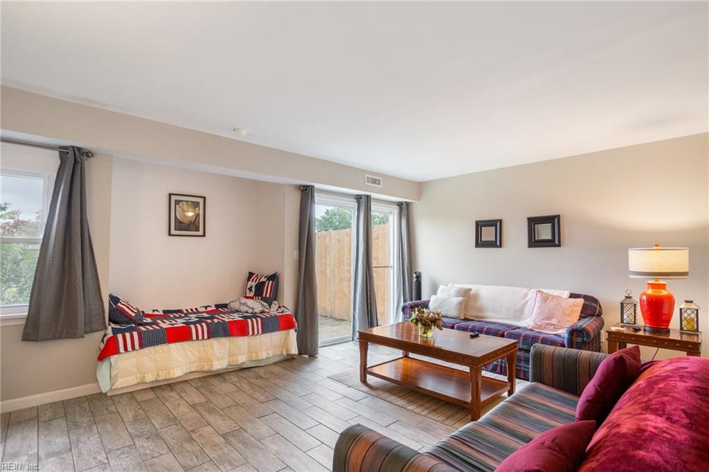 3624 Ship Chandlers WHRF