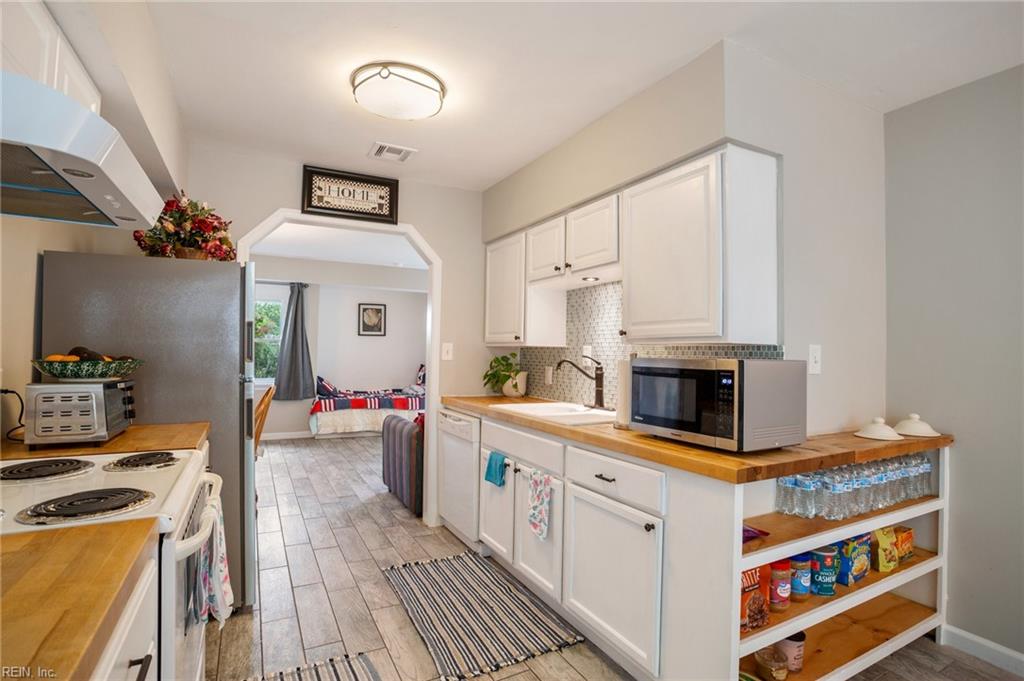 3624 Ship Chandlers WHRF