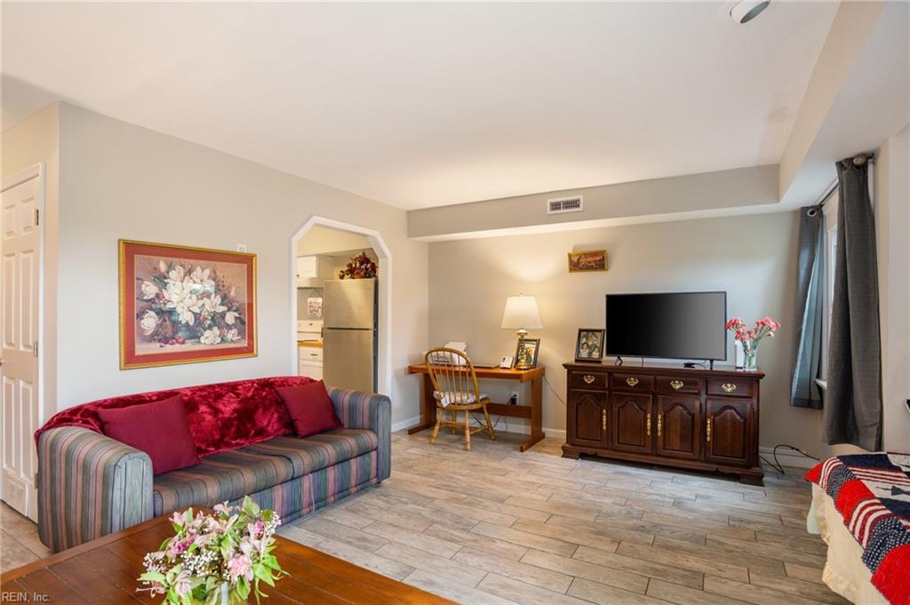 3624 Ship Chandlers WHRF