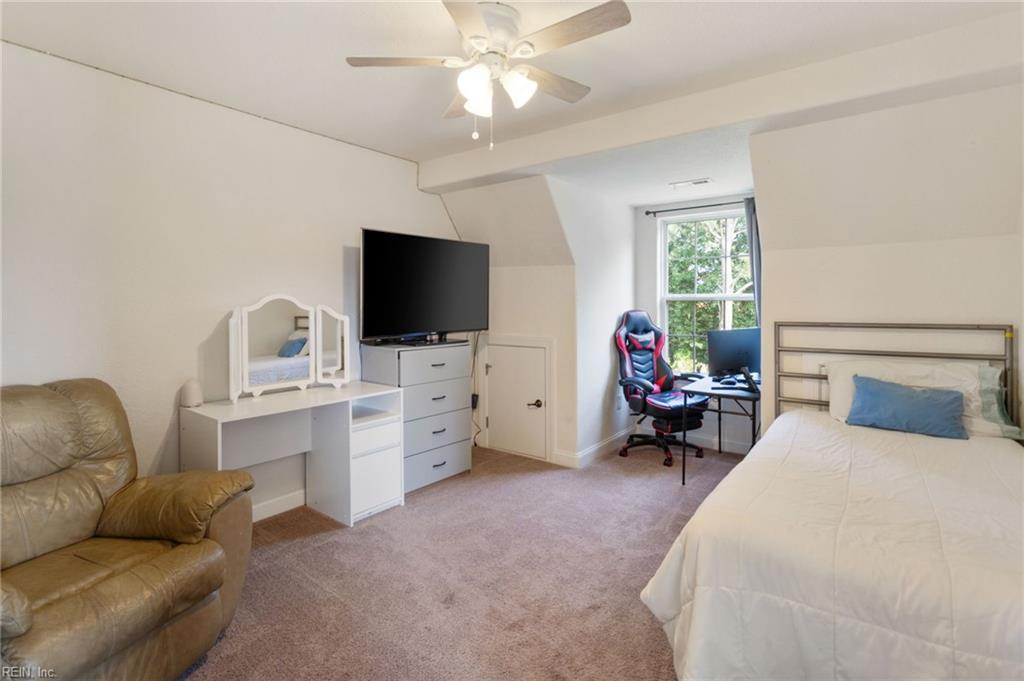 4412 Leamore Square RD