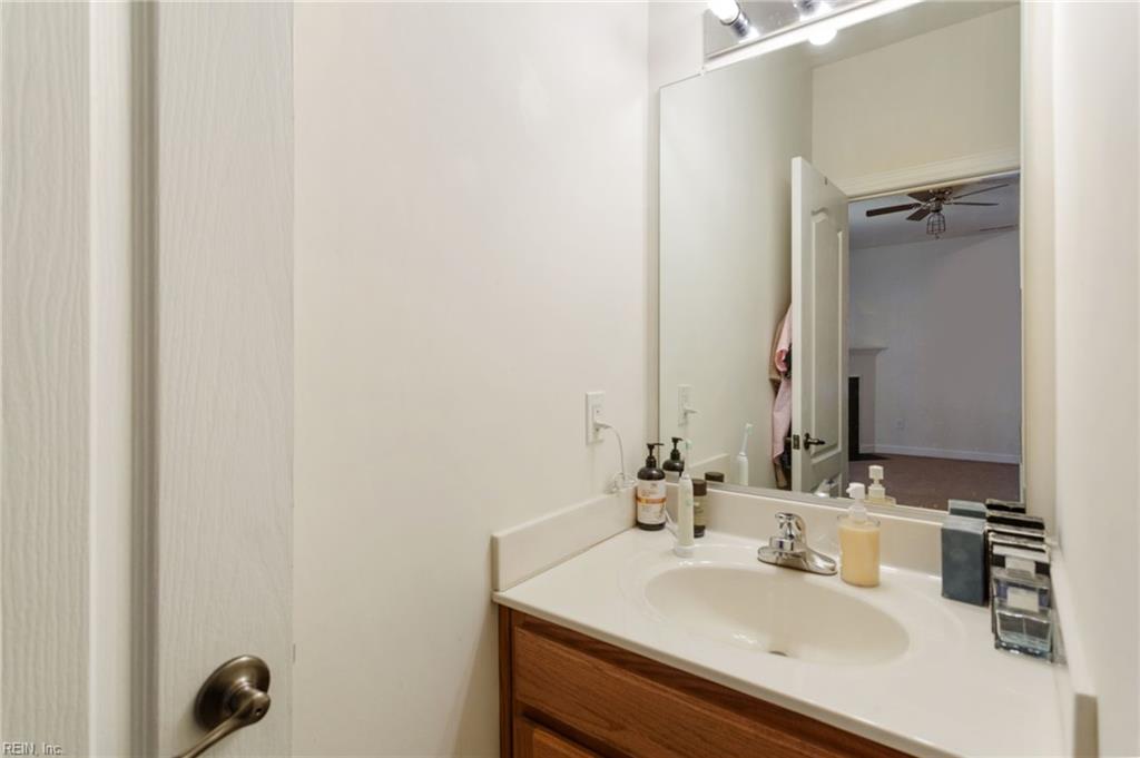 4412 Leamore Square RD