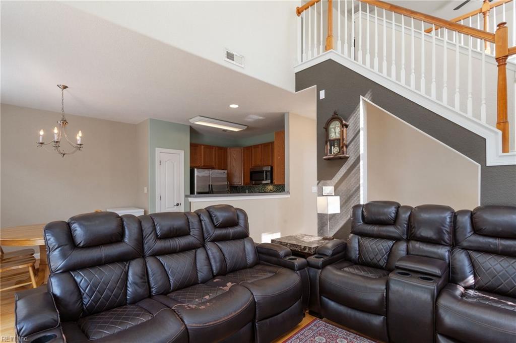 4412 Leamore Square RD