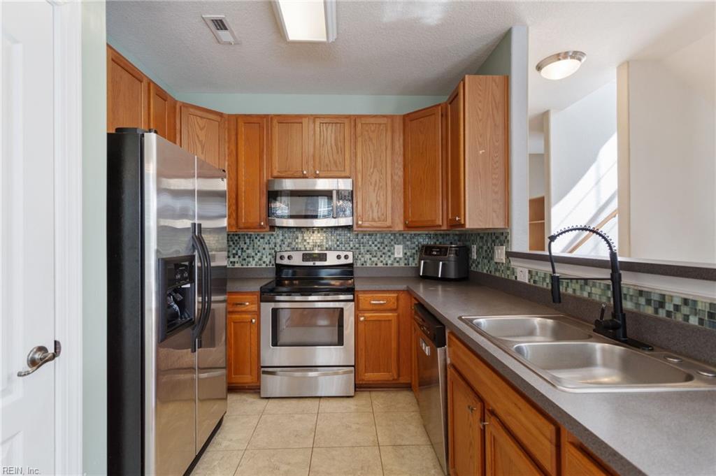 4412 Leamore Square RD