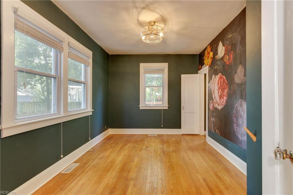 1733 Fontainebleau CRES