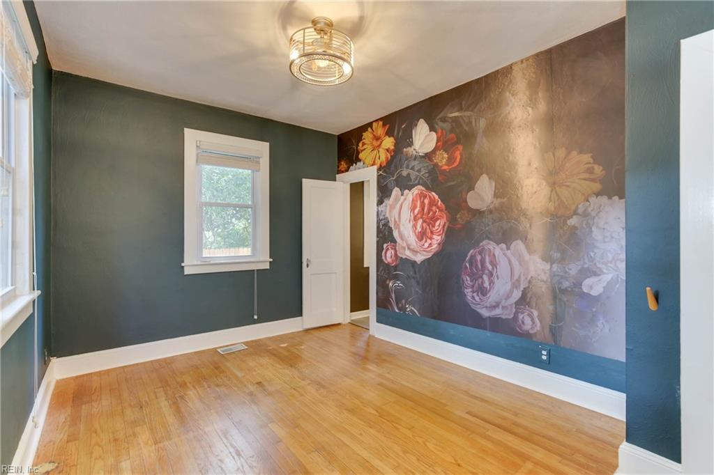 1733 Fontainebleau CRES